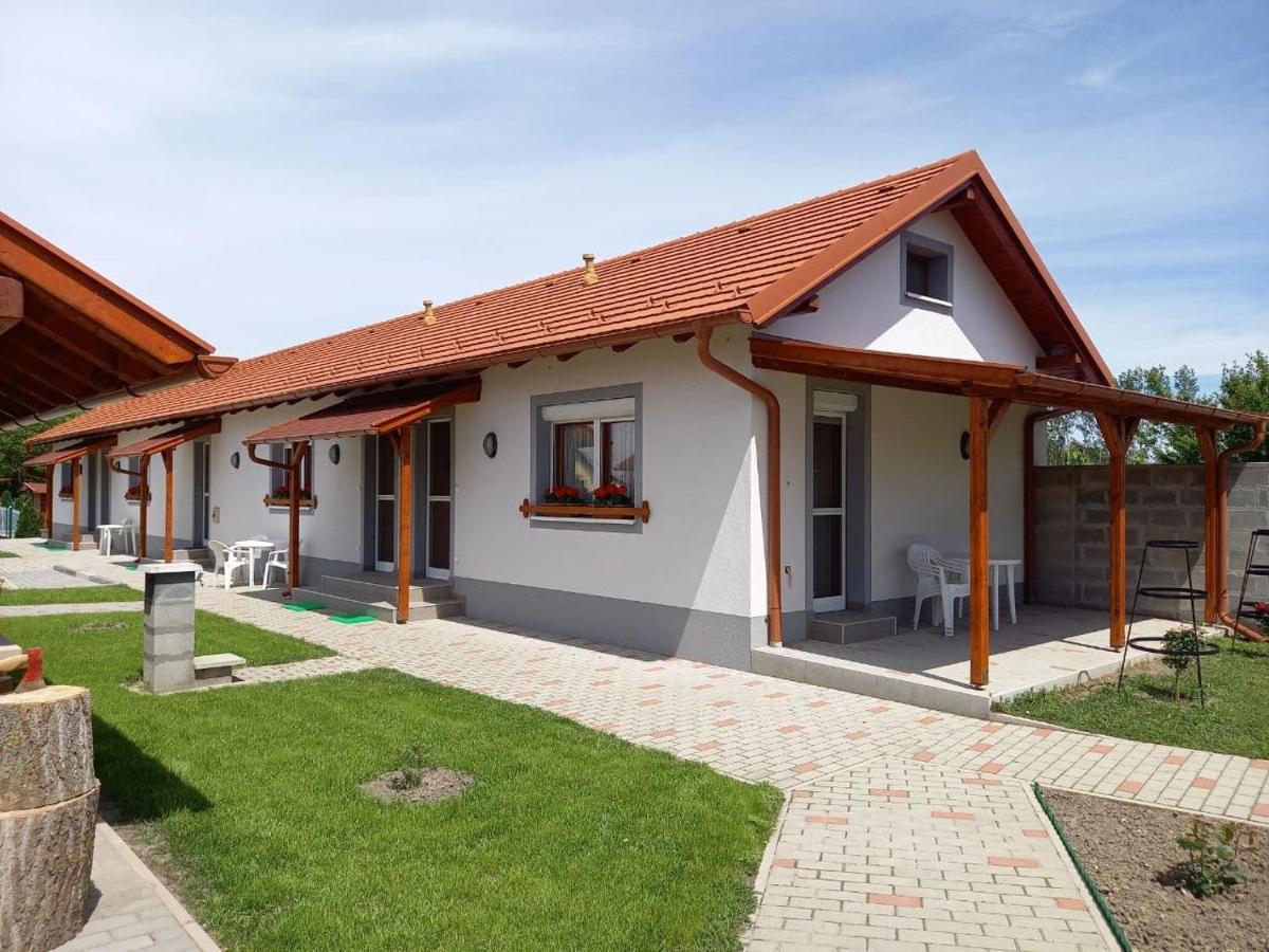 Kertész Apartmanok Hegykő Exterior foto